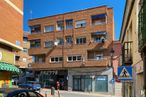 Retail for sale & for rent at Calle Marqués de Santillana, Colmenar Viejo, Madrid, 28770 with building, car, sky, window, property, infrastructure, urban design, vehicle, house and condominium around