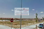 Suelo en venta en Zona Plaza de Toros, Segovia, 40004 con coche, cielo, nube, planta, ecorregión, infraestructura, vehículo, superficie de carretera, asfalto y lote de tierra alrededor