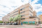 Office for rent at Calle Monasterio de Caaveiro, 13 , Fuencarral - El Pardo, Madrid, 28049 with building, cloud, sky, window, wheel, tire, street light, urban design, architecture and condominium around