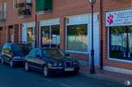 Retail for sale at Calle Vidal García Seves, Yeles, Toledo, 45220 with car, tire, window, building, automotive parking light, wheel, land vehicle, vehicle, automotive lighting and hood around