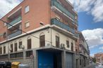 Local en venta en Calle Boalito, 37, Colmenar Viejo, Madrid, 28770 con edificio, nube, cielo, ventana, propiedad, arquitectura, casa, vehículo, coche y placa de matrícula del vehículo alrededor