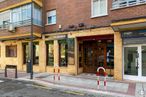 Retail for sale at Calle Sierra, 30, Getafe, Madrid, 28901 with window, building, door, property, fixture, infrastructure, road surface, architecture, public space and wall around