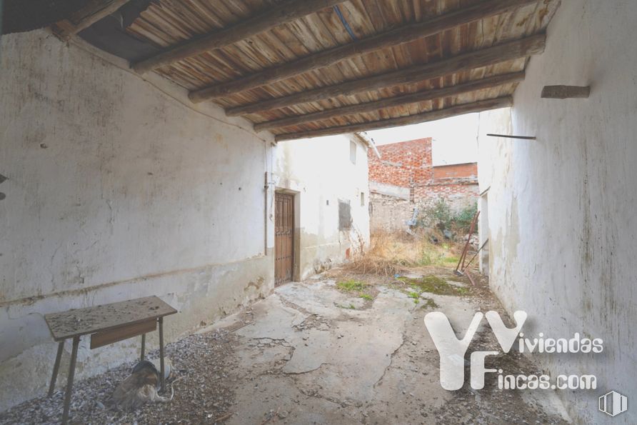 Suelo en venta en Calle Mediodía, 14, Cabañas de la Sagra, Toledo, 45592 con puerta, mesa, pared, material compuesto, pueblo, hormigón, albañilería, material de construcción, ladrillo y escayola alrededor