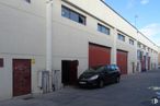 Industrial for sale at Calle Trillo, Seseña, Toledo, 45223 with car, window, door, building, automotive parking light, land vehicle, wheel, property, vehicle registration plate and tire around