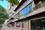 Retail for sale at Centro, Cuenca, 16004 with building, property, window, tree, urban design, neighbourhood, facade, real estate, sidewalk and city around