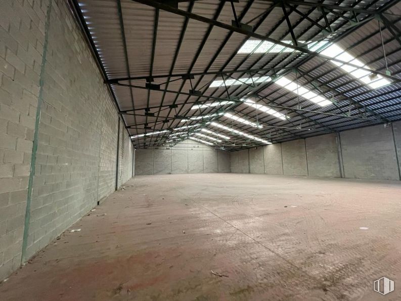 Industrial for rent at Calle Valdecelada, Toledo, 45007 with light fixture, wood, floor, road surface, hall, composite material, flooring, concrete, ceiling and asphalt around