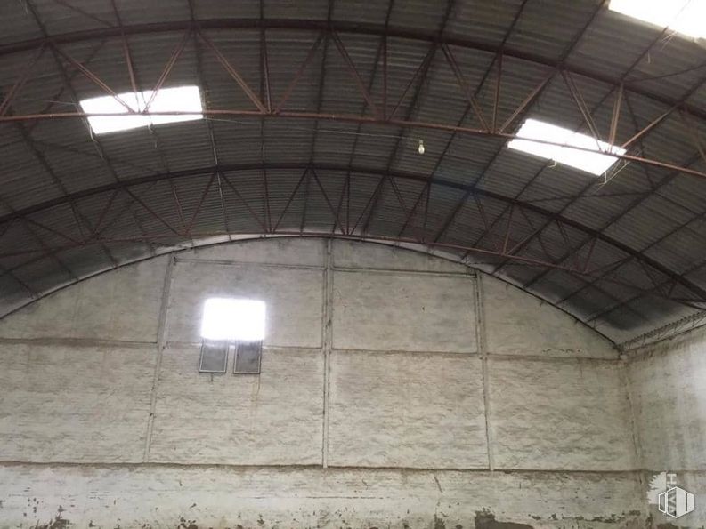 Industrial for sale at Calle Cerro Molino, Tresjuncos, Cuenca, 16422 with lighting, brickwork, brick, tints and shades, roof, beam, shade, symmetry, city and glass around