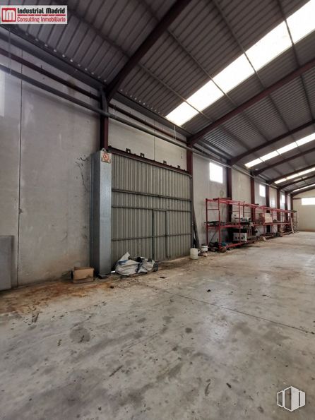 Industrial for sale at Zona industrial, Nuevo Baztán, Madrid, 28514 with animal, wood, hall, floor, beam, asphalt, flooring, composite material, concrete and gas around