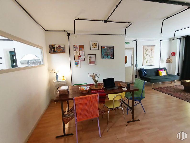 Local en alquiler en Calle Pilar de Zaragoza, 46, Salamanca, Madrid, 28028 con silla, sofá, mesa, marco, ordenador portatil, interiorismo, suelos, suelo, madera y inmobiliario alrededor