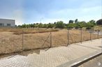 Land for rent at Calle Hilario Herranz Establos, 2, Carabanchel, Madrid, 28054 with building, sky, cloud, ecoregion, plant, tree, land lot, road surface, grass and residential area around