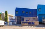 Industrial for sale at Calle Los Ebanistas, 33, Alcorcón, Madrid, 28923 with building, van, sky, blue, tire, wheel, road surface, vehicle, asphalt and wall around