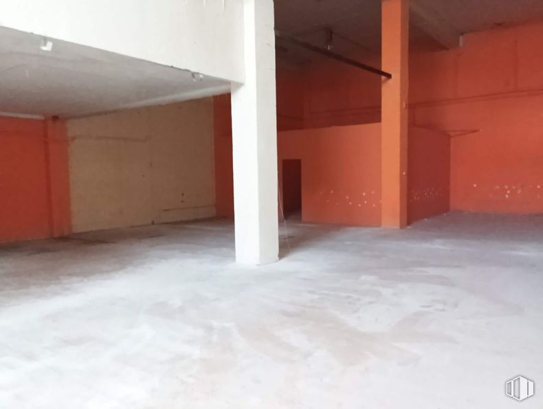 Industrial for sale at Zona industrial, Colmenar Viejo, Madrid, 28770 with floor, flooring, ceiling, concrete, building material, tile flooring, hall, daylighting and plaster around