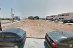 Land for sale at Avenida Madrid, 10 A, Cazalegas, Toledo, 45683 with car, automotive parking light, sky, wheel, land vehicle, tire, vehicle, automotive tail & brake light, automotive lighting and automotive tire around