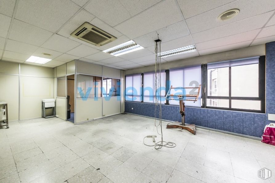 Oficina en venta en Calle Sánchez Pacheco, Chamartín, Madrid, 28002 con ventana, edificio, entrada, piso, suelo, accesorio, techo, vidrio, ingenieria y espacio alrededor