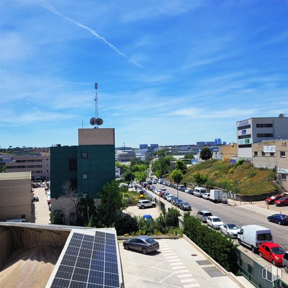 Oficina en venta en Calle Granja, 86, Alcobendas, Madrid, 28108 con coche, edificio, nube, cielo, durante el día, ventana, azul, bloque de pisos, diseño urbano y condominio alrededor