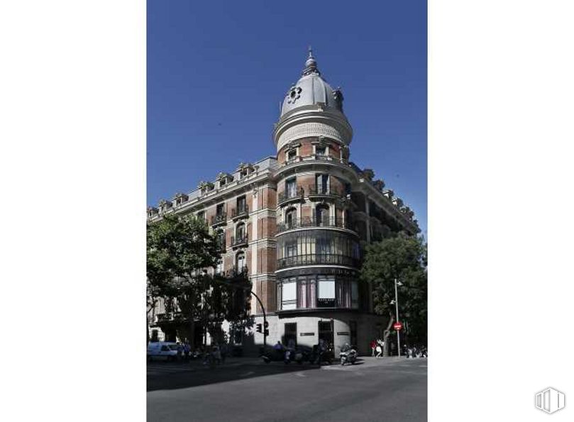 Oficina en alquiler en Calle Velázquez, 21, Salamanca, Madrid, 28001 con edificio, cielo, rectángulo, viaje, fachada, ciudad, árbol, diseño urbano, condominio y fotografía de stock alrededor