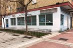 Local en venta en Zona Centro, Parla, Madrid, 28980 con ventana, edificio, planta, superficie de carretera, diseño urbano, madera, árbol, casa, propiedad material y área residencial alrededor