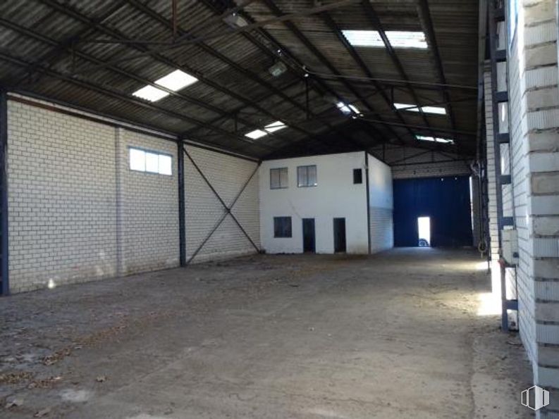 Nave en venta en Polígono Industrial Aimayr, San Martín de la Vega, Madrid, 28330 con pasillo, accesorio, piso, material compuesto, gas, viga, malla, hormigón, suelo y techo alrededor