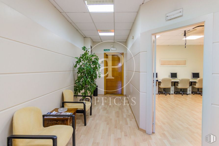 Oficina en venta en Calle Valentín Beato, San Blas - Canillejas, Madrid, 28053 con planta de interior, mueble, edificio, planta, interiorismo, suelos, puerta, suelo, pared y madera alrededor