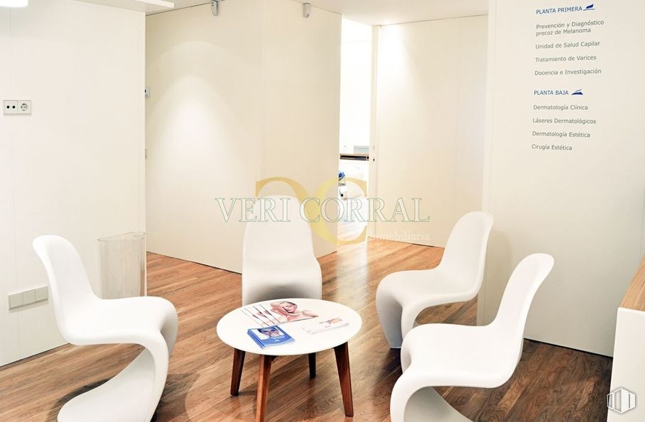 Local en venta en Barrio Salamanca, Salamanca, Madrid, 28006 con silla, mesa de centro, mueble, propiedad, blanco, confort, edificio, accesorio, interiorismo y madera alrededor