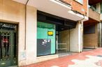 Retail for sale at Calle Real, San Sebastián de los Reyes, Madrid, 28700 with door, window, building, fixture, road surface, wall, shade, house, sidewalk and real estate around