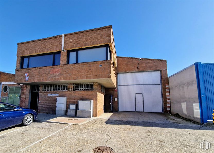 Nave en alquiler en Calle Gavilán, Fuenlabrada, Madrid, 28946 con coche, albañilería, ladrillo, material de construcción, aparcamiento y iluminación natural alrededor