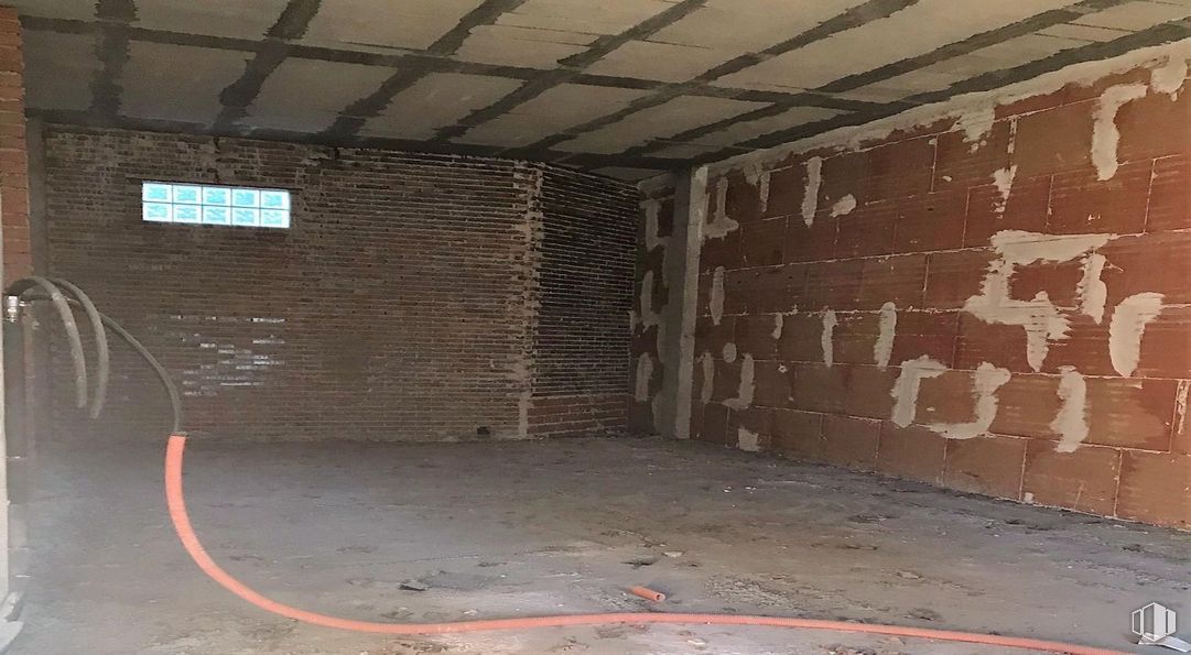 Local en alquiler en Zona Viñas Viejas, Boadilla del Monte, Madrid, 28660 con madera, suelo, edificio, pared, suelos, ladrillo, material de construcción, gas, albañilería y tintes y matices alrededor