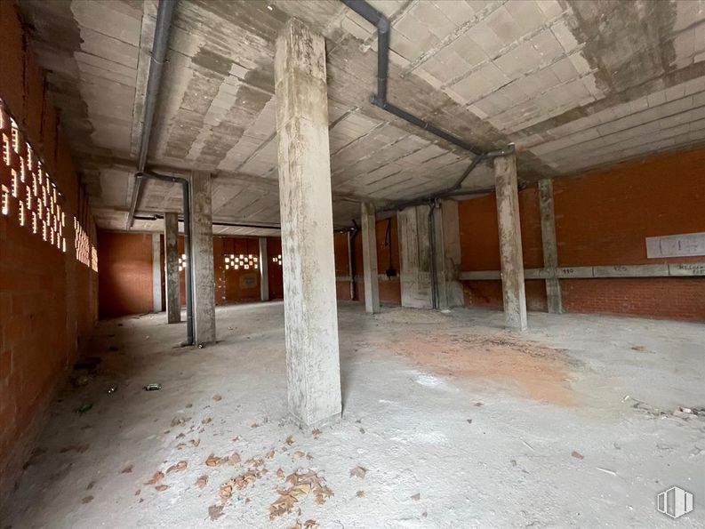 Local en venta en Calle del Pino Silvestre, Navalcarnero, Madrid, 28600 con propiedad, madera, hall, suelos, suelo, techo, hormigón, material compuesto, material de construcción y accesorio alrededor