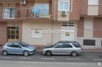 Local en venta en Zona Centro, Santa María del Tiétar, Ávila, 05429 con coche, ventana, edificio, rueda, luz de estacionamiento automotriz, neumático, vehículo terrestre, vehículo, vehículo motorizado y diseño automotriz alrededor