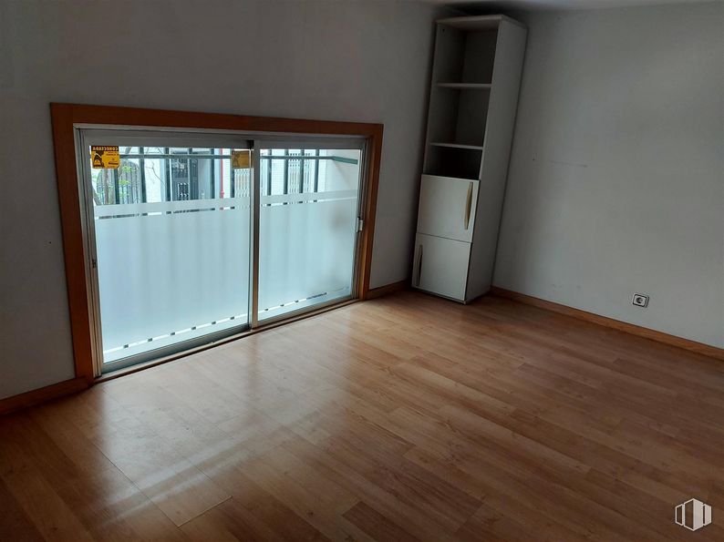 Local en venta en Calle Londres, Salamanca, Madrid, 28028 con estantería, accesorio, madera, puerta, hall, suelo, suelos, tinte para madera, techo y casa alrededor