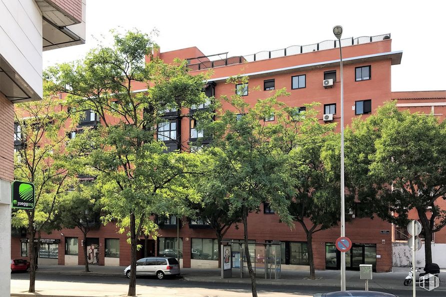 Local en venta en Paseo Melancólicos, 4, Arganzuela, Madrid, 28005 con coche, edificio, ventana, cielo, árbol, diseño urbano, condominio, casa, fachada y bienes raíces alrededor