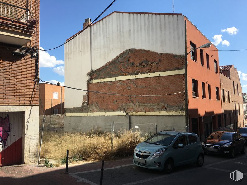 Suelo en venta en Calle Puerto de Idiazábal, Villa de Vallecas, Madrid, 28031 con coche, edificio, cielo, neumático, propiedad, rueda, planta, vehículo, nube y placa de matrícula del vehículo alrededor