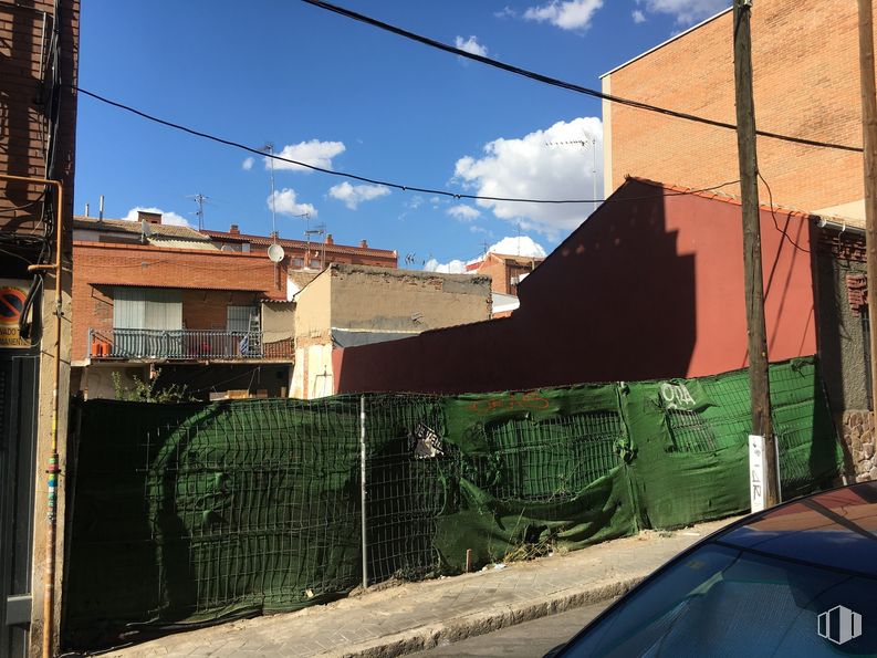 Suelo en venta en Calle Quijada de Pandiellos, 59, Puente de Vallecas, Madrid, 28053 con coche, nube, cielo, día, propiedad, edificio, azur, ventana, superficie de carretera y diseño urbano alrededor