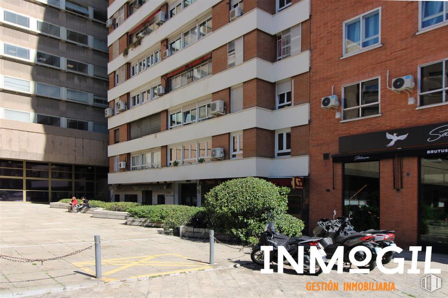 Local en venta en Avenida América, 25, Chamartín, Madrid, 28002 con ventana, edificio, planta, propiedad, diseño urbano, barrio, condominio, zona residencial, fachada y inmobiliario alrededor