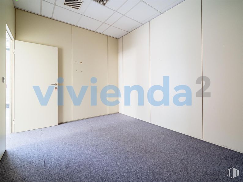 Oficina en venta en Zona San Blas, San Blas - Canillejas, Madrid, 28037 con suelos, suelo, pared, techo, interiorismo, plata, suelo de baldosas, diseño, hall y escayola alrededor