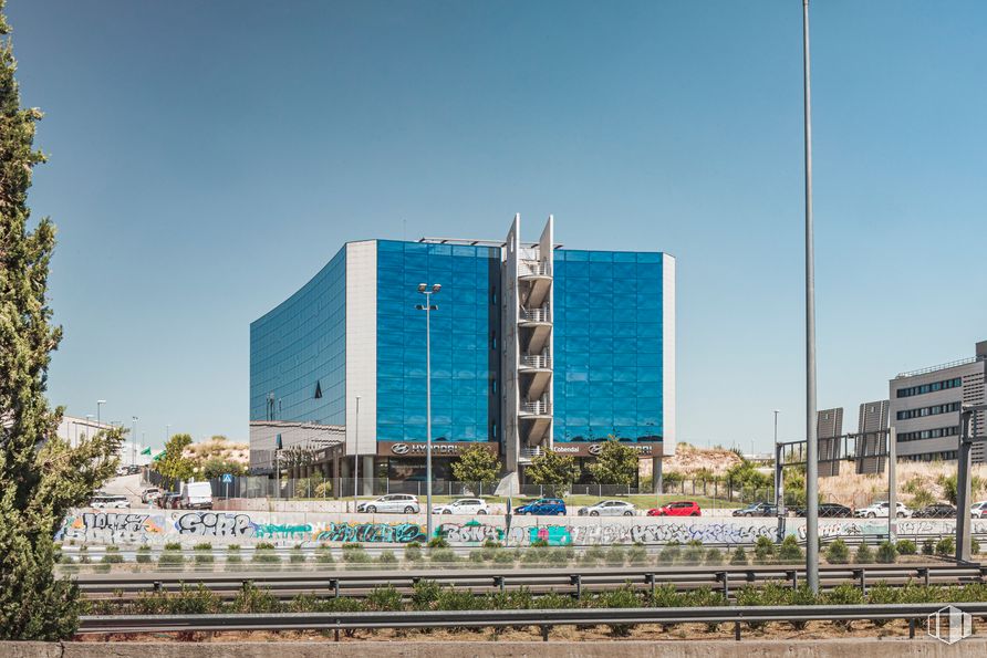 Oficina en alquiler en Edificio Néctar, Calle Quintanapalla, 2 , Fuencarral - El Pardo, Madrid, 28050 con edificio, cielo, planta, árbol, bloque de torre, diseño urbano, rascacielos, condominio, paisaje urbano y fachada alrededor