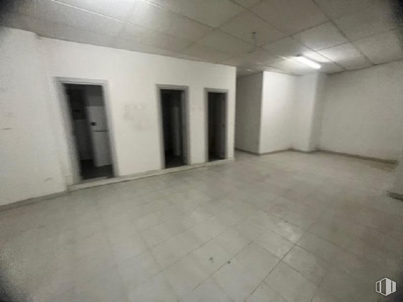 Retail for sale at Avenida Constitución, Mejorada del Campo, Madrid, 28840 with hall, floor, flooring, wall, wood, fixture, concrete, tints and shades, ceiling and door around