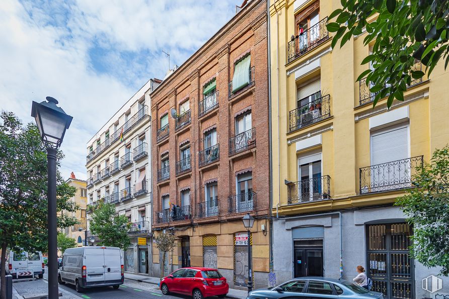 Local en alquiler en Calle Amparo, 98, Centro, Madrid, 28012 con coche, camioneta, edificio, rueda, neumático, vehículo terrestre, vehículo, ventana, cielo y nube alrededor