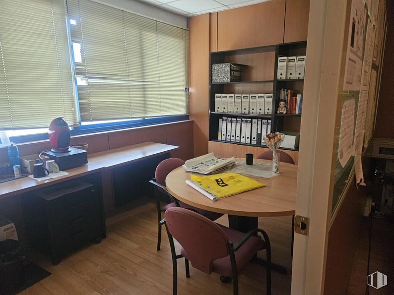 Industrial for sale at Avenida Somosierra, San Sebastián de los Reyes, Madrid, 28700 with chair, window, table, desk, table top, window blind, furniture, interior design, office chair and office equipment around