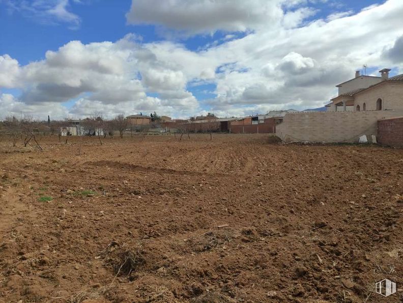 Land for sale at Carretera CM-4013, Layos, Toledo, 45123 with cloud, sky, tree, grass, landscape, plain, agriculture, grassland, plant and window around