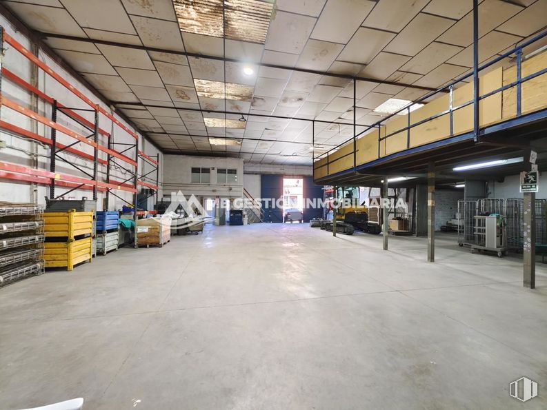 Nave en venta en Zona industrial, Parla, Madrid, 28980 con accesorio, edificio, hall, suelos, gas, madera, ingeniería, material compuesto, edificio comercial y servicio alrededor