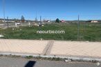 Land for sale at Calle Jesús Grande Aparicio, Ávila, 05002 with sky, street light, infrastructure, road surface, plant, land lot, asphalt, urban design, tar and residential area around