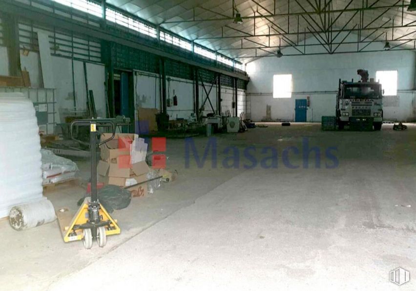 Nave en venta en Zona industrial, Velilla de San Antonio, Madrid, 28891 con hall, suelos, suelo, gas, edificio, máquina, material compuesto, ingeniería, techo y hormigón alrededor