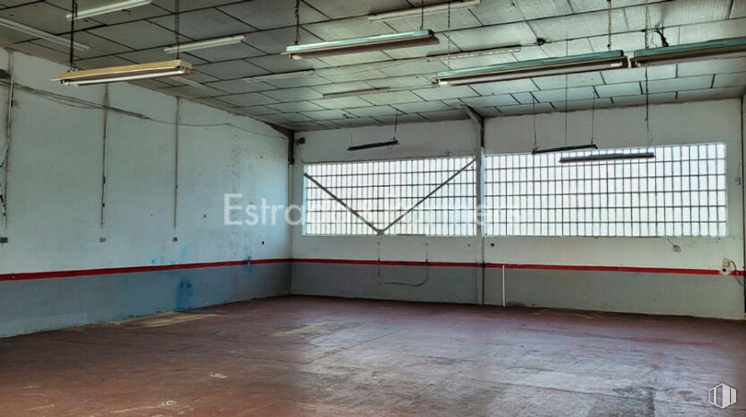 Nave en alquiler y venta en Calle Cámara de la Industria, Móstoles, Madrid, 28938 con alumbrado, edificio, pabellón, ventana, hall, suelos, madera, techo, sombra y material compuesto alrededor