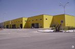 Industrial for rent at Promoción 38 Naves B, Polígono Jesús Menchero 1ª Fase, 8, Borox, Toledo, 45222 with street light, building, sky, road surface, asphalt, plant, architecture, residential area, tar and house around