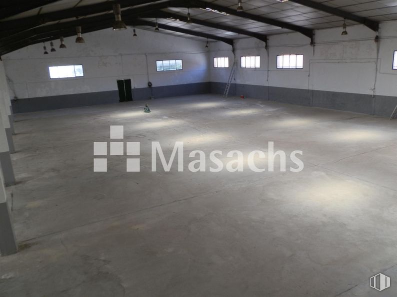 Nave en alquiler y venta en Zona industrial Mejorada, Mejorada del Campo, Madrid, 28840 con edificio, accesorio, suelo, suelos, hall, material compuesto, aparcamiento, hormigón, tintes y matices y techo alrededor