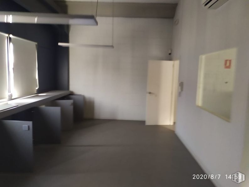 Nave en venta en Avenida Américas, Coslada, Madrid, 28820 con interiorismo, accesorio, suelo, piso, techo, arte, espacio, madera, evento y edificio alrededor