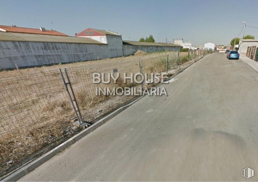 Land for sale at Añover de Tajo, Añover de Tajo, Toledo, 45250 with sky, ecoregion, road surface, asphalt, land lot, slope, thoroughfare, tar, residential area and landscape around