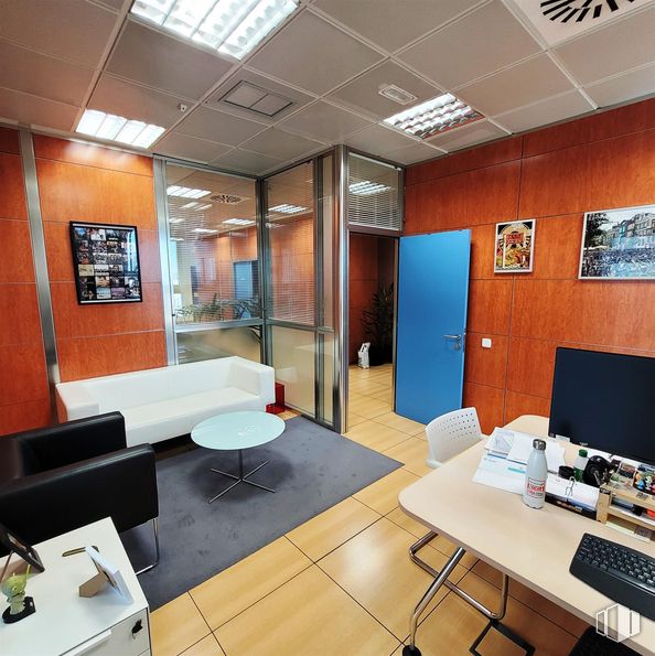 Office for sale & for rent at Calle María Tubau, Fuencarral - El Pardo, Madrid, 28050 with couch, computer monitor, computer keyboard, light fixture, table, furniture, lighting, coffee table, building and interior design around