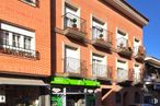 Local en alquiler y venta en Avenida Consuelo, 6, Ciempozuelos, Madrid, 28350 con coche, ventana, edificio, propiedad, rueda, neumático, arquitectura, vehículo, diseño urbano y barrio alrededor